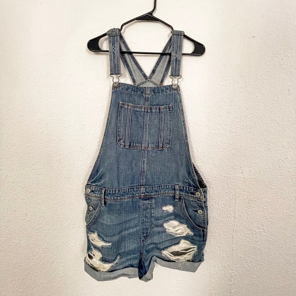 Barely worn AE Tomgirl Denim Shortall, size L